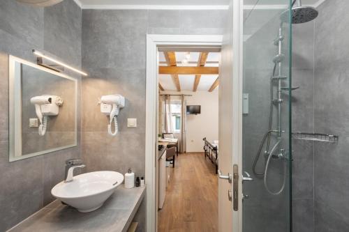 Vanilla by Life Homes