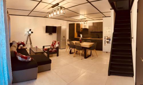 Photo de la galerie de l'établissement Maison 3ch piscine bord de mer village vacances, à Portiragnes