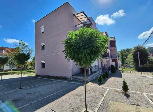 Budova, kde se apartmán nachází