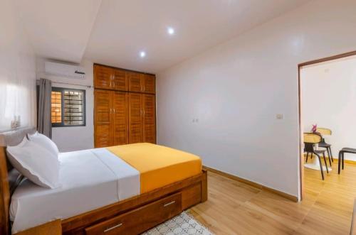 Llit o llits en una habitació de Ajouel