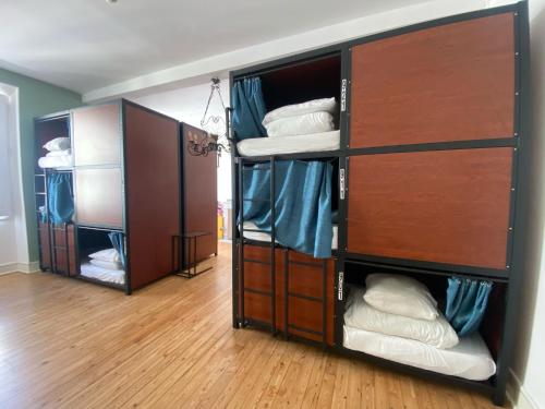 Hostel20 Bordeauxにあるベッド