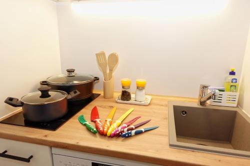 Η κουζίνα ή μικρή κουζίνα στο RELAX - APPARTEMENTS mit Pool und Sauna, Allgäu