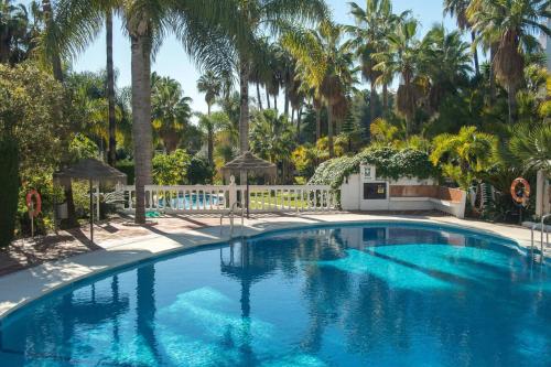 New apartment with Sea View, Big Terrace & Pools