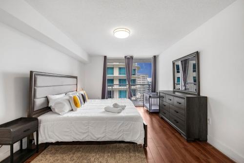 Exclusive 1BR Apartment on 35th floor photo 6
