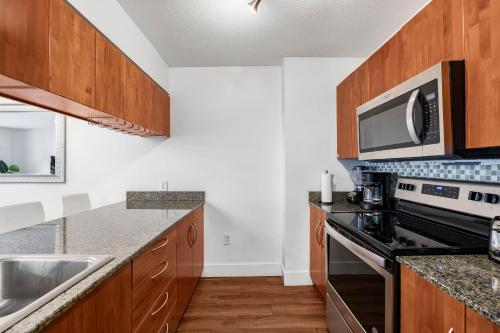 Exclusive 1BR Apartment on 35th floor photo 20