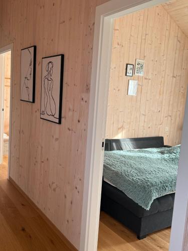 Cama o camas de una habitación en Maison Panorama Alpes Suisses & Sauna