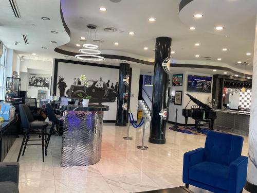 Un restaurant u otro lugar para comer en The Streamline Hotel - Daytona Beach