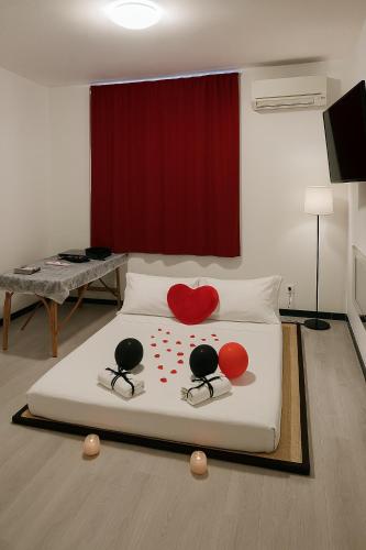 Lovers' Nest - Spa Apartment