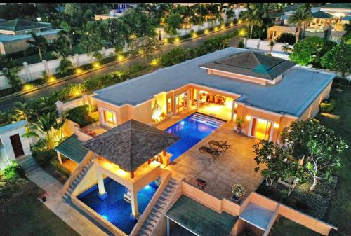 Πισίνα στο ή κοντά στο EPH Exclusive Private Home