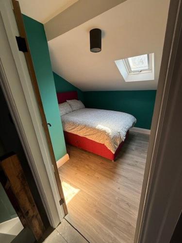 Brand New Stylish Converted Coach House in Cardiff photo 23