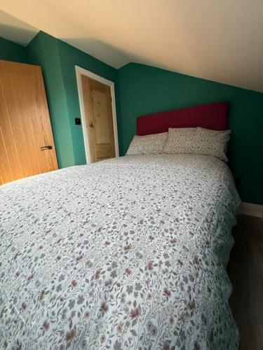Brand New Stylish Converted Coach House in Cardiff photo 24