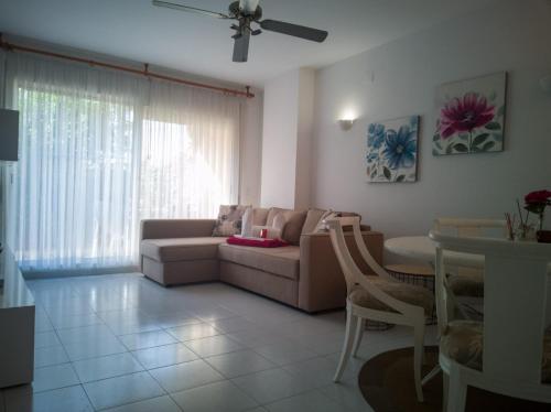 ロスピタレート・デ・リンファントにあるAcacias Playaのギャラリーの写真