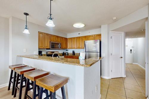 Dapur atau dapur kecil di Tilghman Beach and Golf 6003