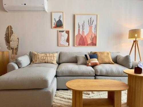 Luxury 3BR Retreat I Sunny Views