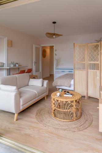 Centre-Ville Le Cannet - Piscine, Tennis, Parking - À 10 min de la Croisette ! - Azur Eden