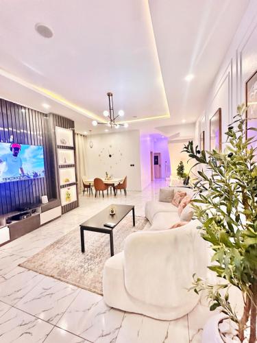 Luxville Apartments