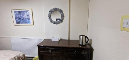 Φωτογραφία από το άλμπουμ του Room near East Midland Airport 8 σε Kegworth