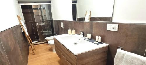 Suite CityLife 6 Guests - XL Living and 2 Baths