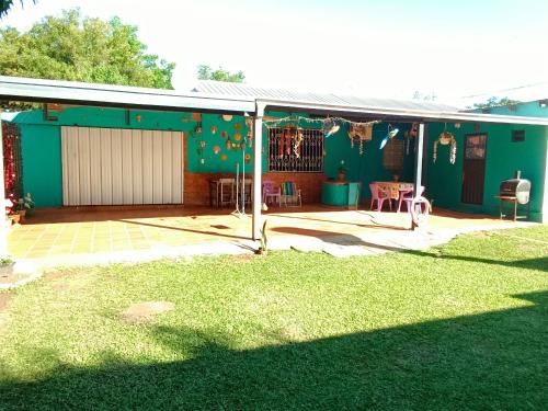 Taman di luar Alojamiento LyK habitación 1