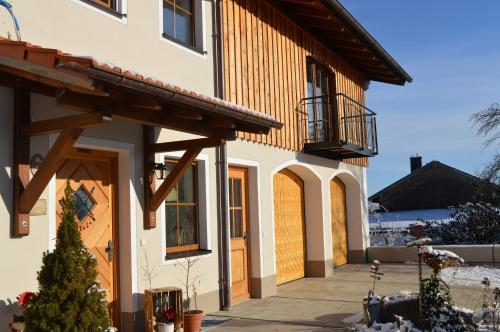 Gallery image of Ferienwohnung bei Familie Grundl in Tacherting