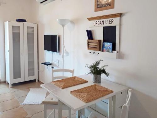 Apartments with parking space Baska, Krk - 24201
