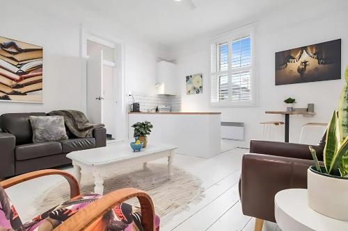 Gallery image of Urban Vibes at Grappa Court North Hobart in New Town