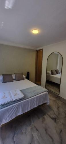 Ein Bett oder Betten in einem Zimmer der Unterkunft Hotel RUTA365