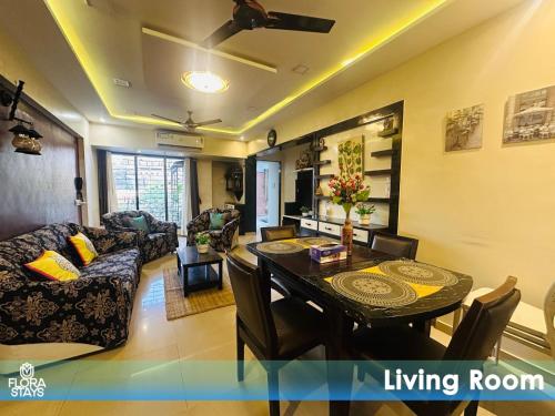 Posezení v ubytování 2 BR Service Apt Near LnT Business Park Powai