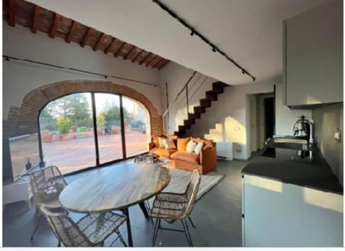 Χώρος καθιστικού στο The Barn among olive trees