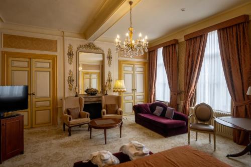 TV a/nebo společenská místnost v ubytování Hotel Jan Brito