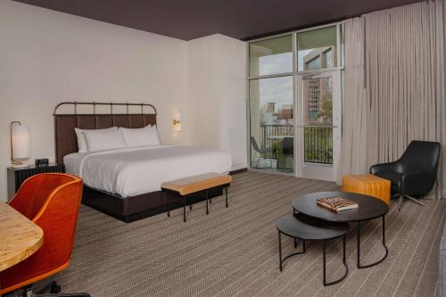 Origin Baton Rouge, a Wyndham Hotelにあるベッド