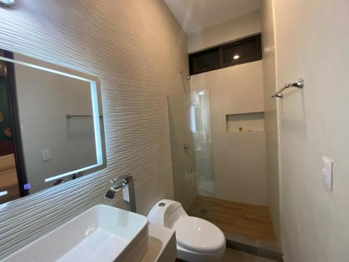 Ένα μπάνιο στο Penca Suites Valladolid