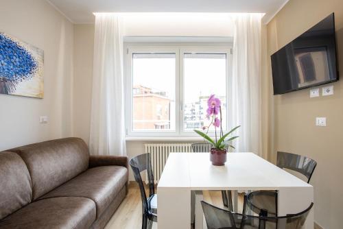Aurelius Design Loft - Metro Cornelia