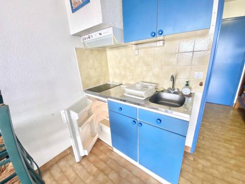 STUDIO CABINE 4 PERSONNES + PARKING