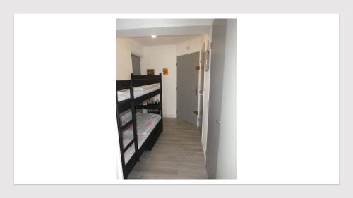 BEL APPARTEMENT RENOVE 6 PERSONNES, 1 CHAMBRE ET GARAGE