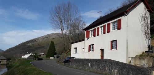 Maison rénovée à proximité de magnifiques randonnées