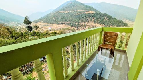 Pemandangan gunung umum atau pemandangan gunung yang diambil dari homestay