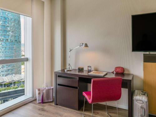 Novotel Barcelona City Image