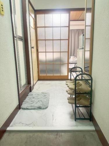 Takadanobaba relaxing CB