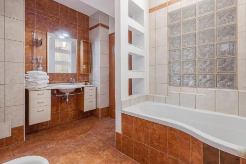 Ένα μπάνιο στο Scala Flat