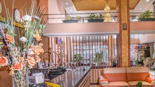 Χώρος καθιστικού στο Tirar International Hotel