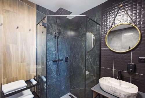 Ένα μπάνιο στο Loft Gryfita