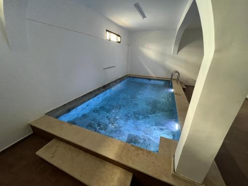 Fotografie z fotogalerie ubytování Appartement CapoNegro Piscine et terrasse au calme La mer est à 5 min en voiture v destinaci Cabo Negro