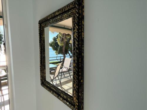 Фотография из галереи Saronic Bay Apartment в городе Айи-Теодори