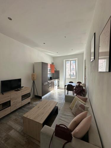Cozy Apartment Old Antibes
