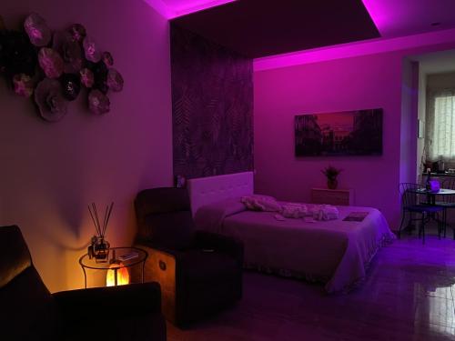 TV a/nebo společenská místnost v ubytování Pittà Room Suite & Private SPA
