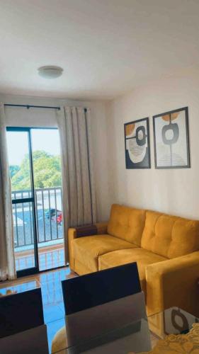 Χώρος καθιστικού στο Sinta-se em casa em um lar provisório e completo!