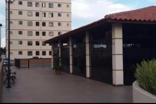 Το κτήριο όπου στεγάζεται  το διαμέρισμα