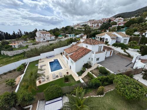 Luxury Villa Andalucia Seaview Private Pool close to Centre