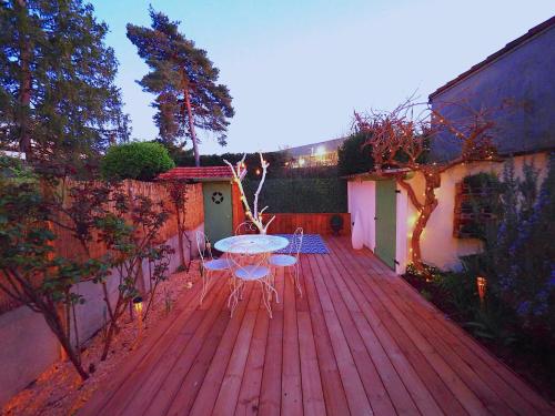 NOUVEAUTE 2025 La Maison Boheme, 2 chambres avec jardin-terrasse